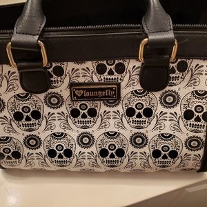 Loungefly purse white and black with skull print
